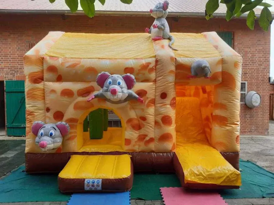 Hüpfburg Maus im Käse-Design mit Mäusen und Rutsche